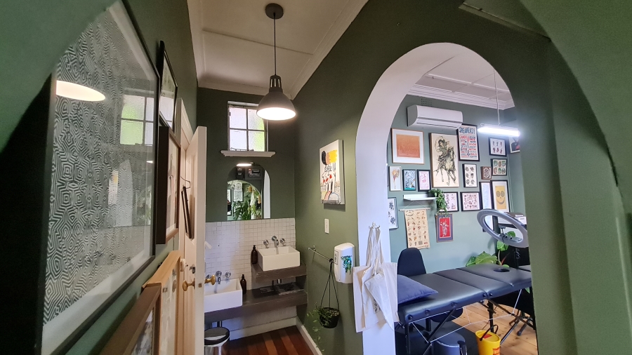 4 Bedroom Property for Sale in Tamboerskloof Western Cape